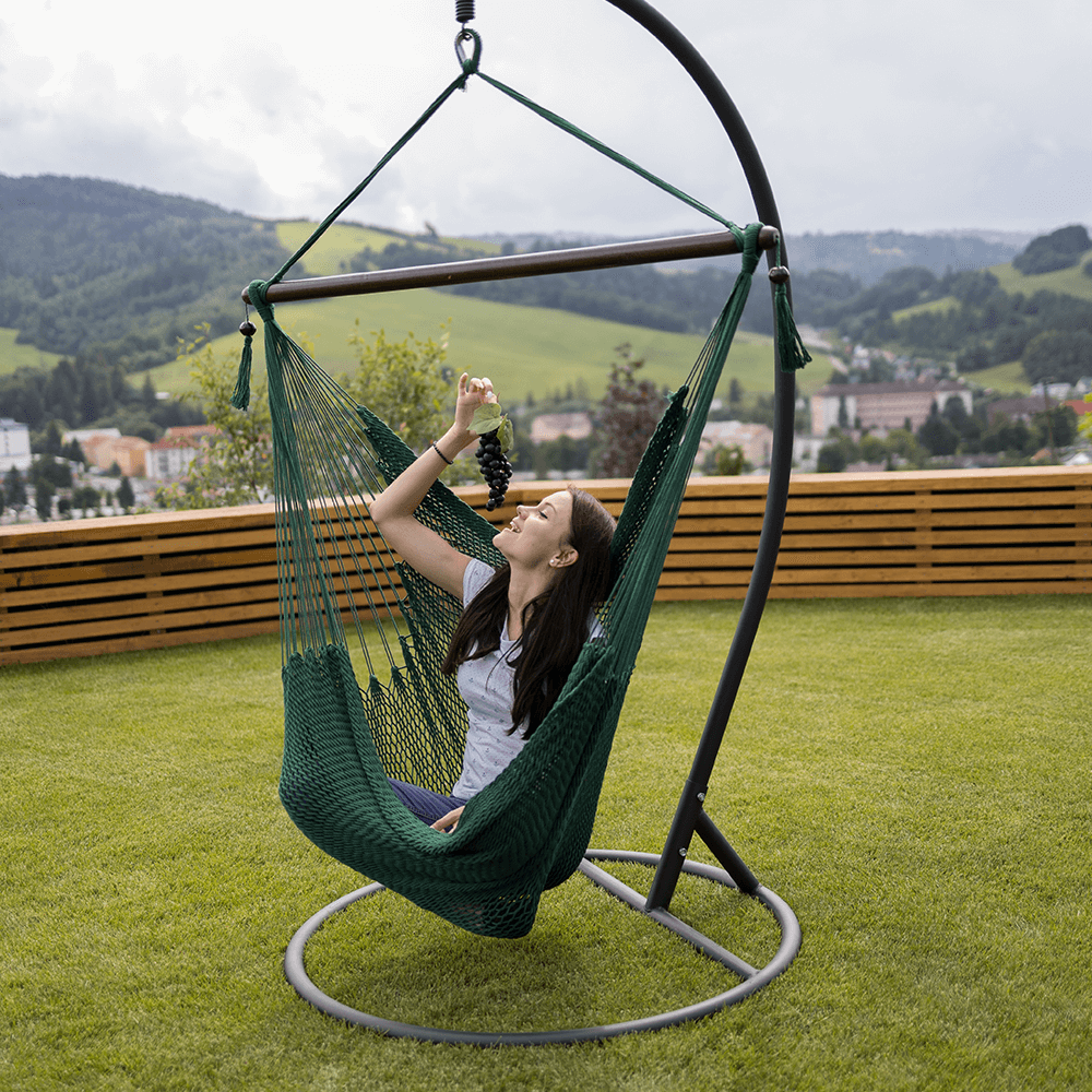 Scaun balansoar suspendabil, verde închis / maro, BASKO